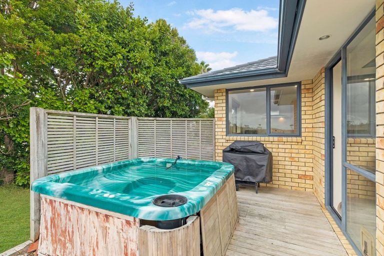 Photo of property in 41b Springs Road, Parakai, 0830