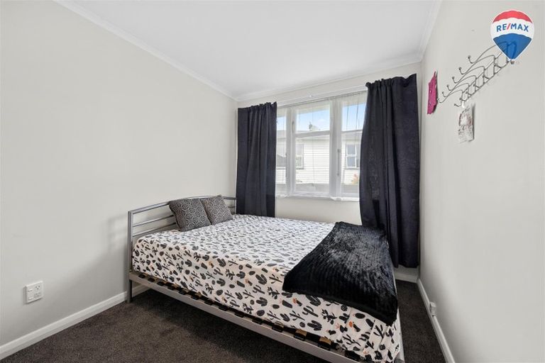 Photo of property in 113 Stokes Valley Road, Stokes Valley, Lower Hutt, 5019