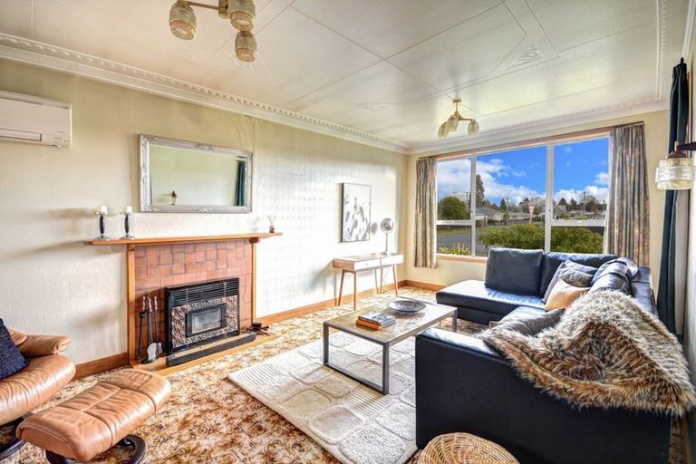 Photo of property in 17 Johnson Street, Milton, 9220