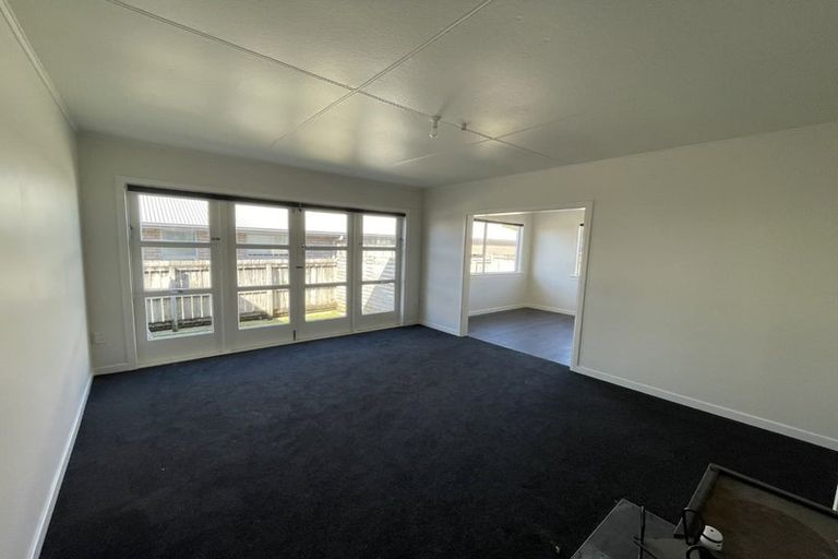 Photo of property in 326a Carrington Street, Vogeltown, New Plymouth, 4310