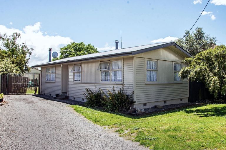 Photo of property in 65 River Road, Masterton, 5810