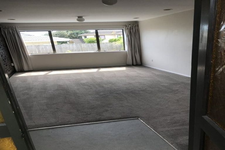 Photo of property in 2 Baronie Court, Half Moon Bay, Auckland, 2012
