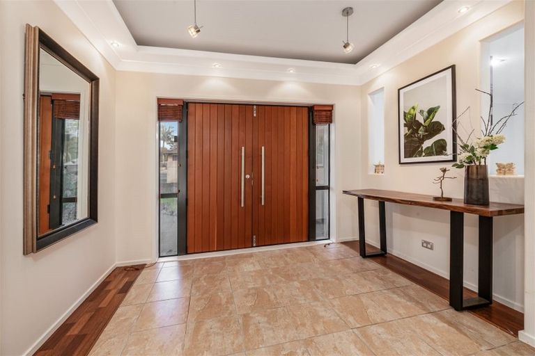 Photo of property in 39 Lake Panorama Drive, Henderson, Auckland, 0612