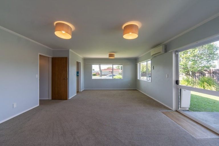 Photo of property in 9 Hilton Road, St Andrews, Hamilton, 3200