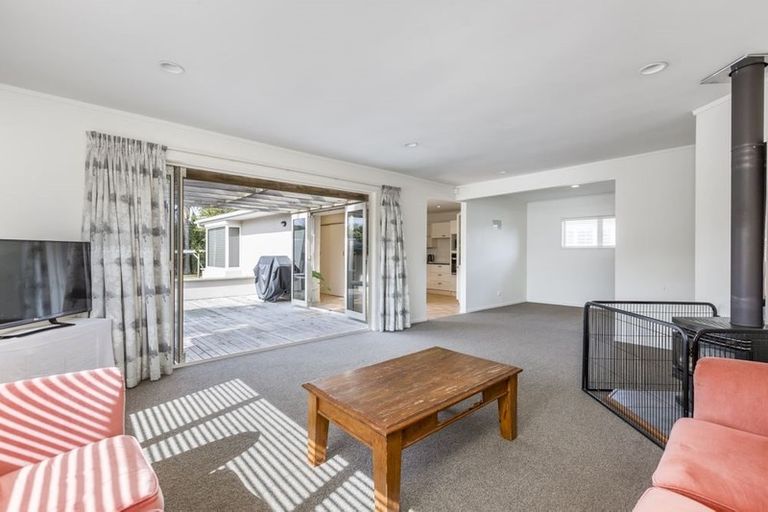 Photo of property in 93 Ladies Mile, Manly, Whangaparaoa, 0930
