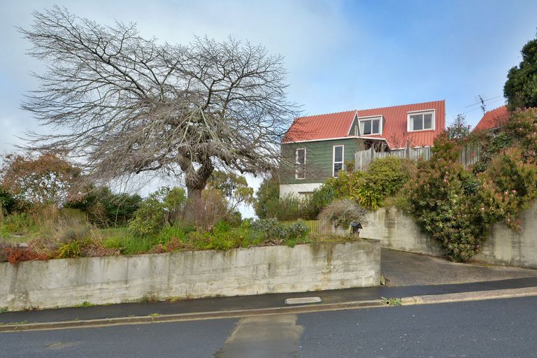 Photo of property in 9 Springhill Road, Mornington, Dunedin, 9011