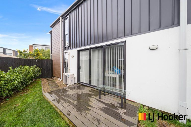 Photo of property in 49 Marumaru Lane, Manurewa, Auckland, 2102