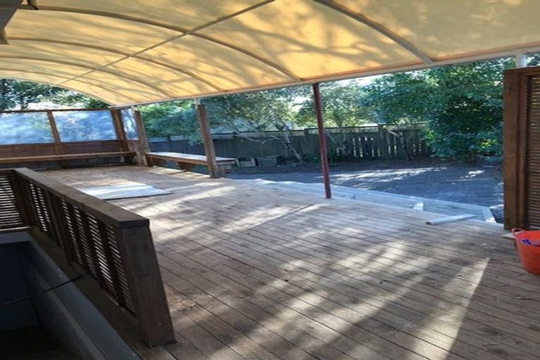 Photo of property in 95 Ocean View Road, Hillcrest, Auckland, 0627