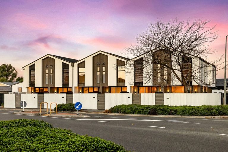 Photo of property in 3/2 Courtenay Street, St Albans, Christchurch, 8014