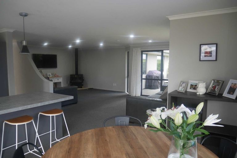 Photo of property in 29 Mataroa Place, Parklands, Christchurch, 8083