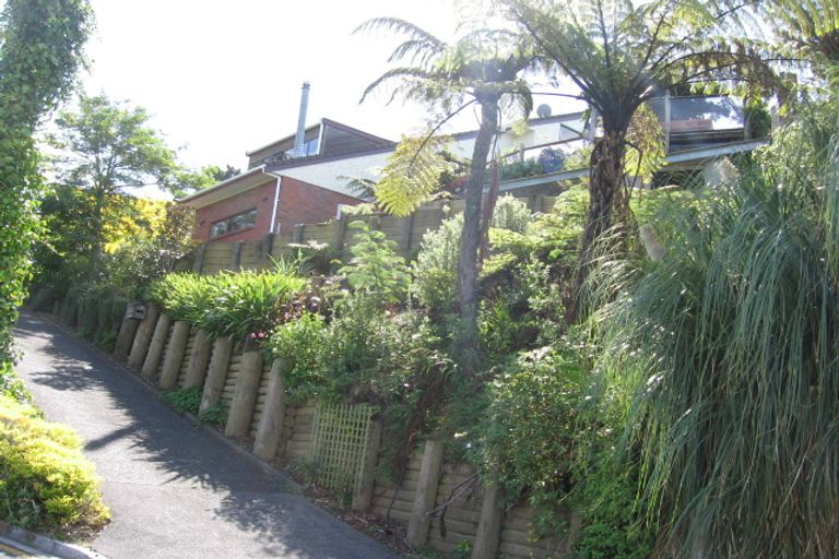 Photo of property in 23 Woodlands Crescent, Browns Bay, Auckland, 0630