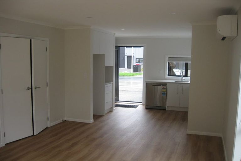 Photo of property in 8 Raeble Walkington Lane, Wallaceville, Upper Hutt, 5018