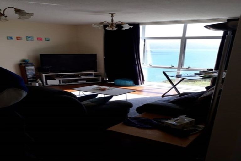 Photo of property in 23 Rangitane Street, Maupuia, Wellington, 6022