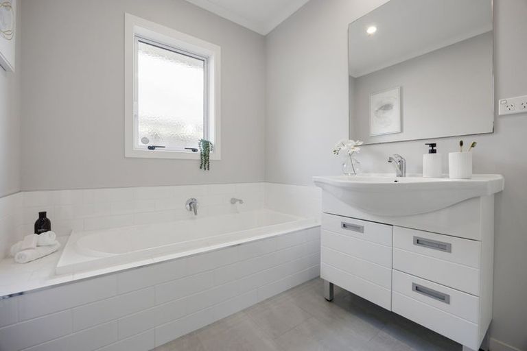 Photo of property in 70 Queens Avenue, Frankton, Hamilton, 3204