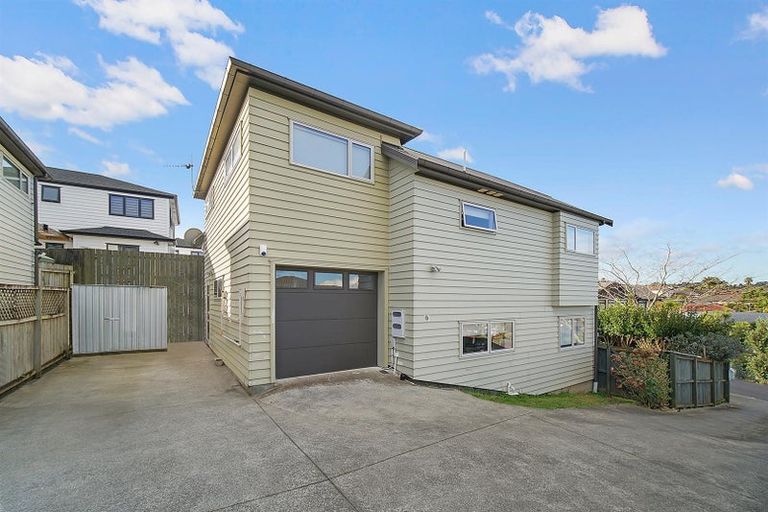 Photo of property in 12 Cairnsvale Rise, Manurewa, Auckland, 2105