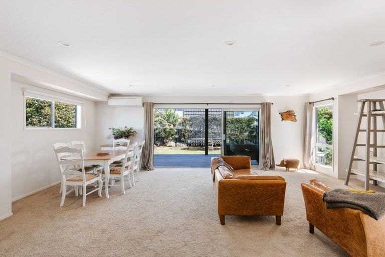 Photo of property in 25 Grove Avenue, Mount Maunganui, 3116