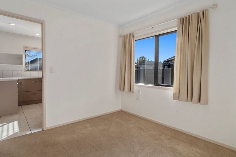 Photo of property in 405c Devonport Road, Tauranga South, Tauranga, 3112