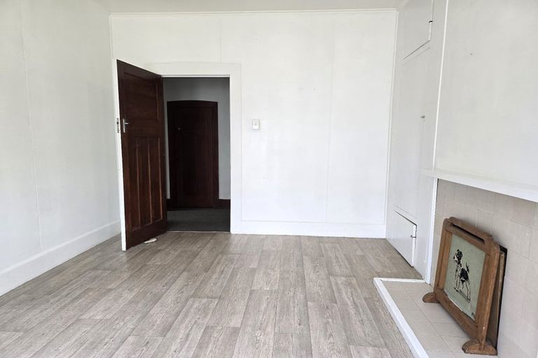 Photo of property in 16 Buller Street, Picton, 7220