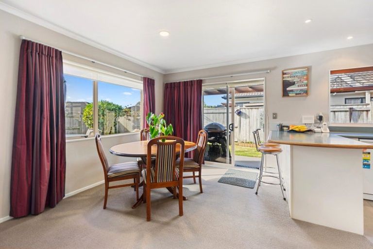 Photo of property in 6 Goodrich Close, Bethlehem, Tauranga, 3110