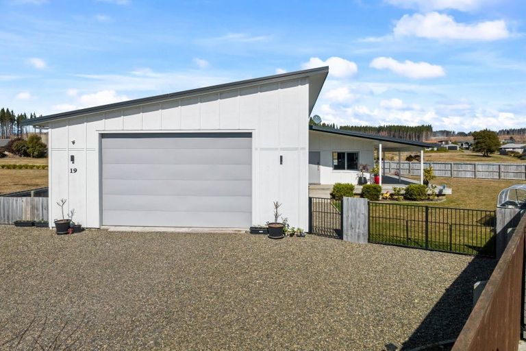 Photo of property in 19 Wai Matangi Place, Motuoapa, Turangi, 3382
