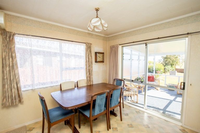 Photo of property in 14 Mahana Road, Ngatea, 3503