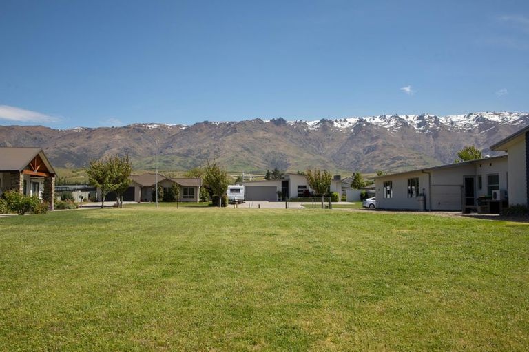 Photo of property in 22 De Bettencor Place, Mount Pisa, Cromwell, 9383