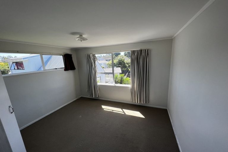 Photo of property in 17 Sabot Place, Massey, Auckland, 0614