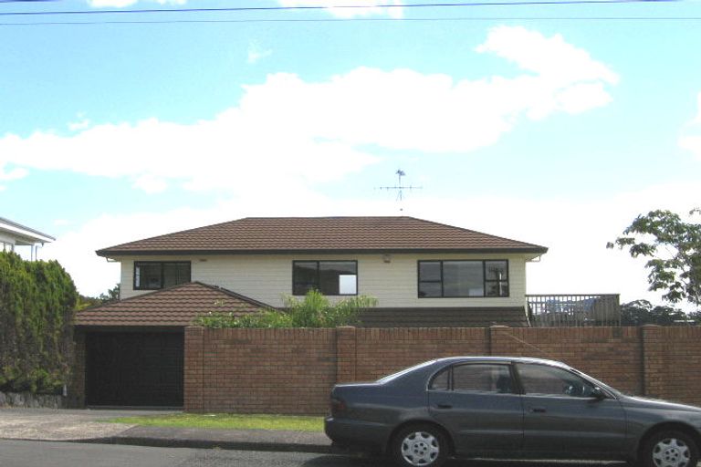 Photo of property in 1/42 Aberdeen Road, Campbells Bay, Auckland, 0620