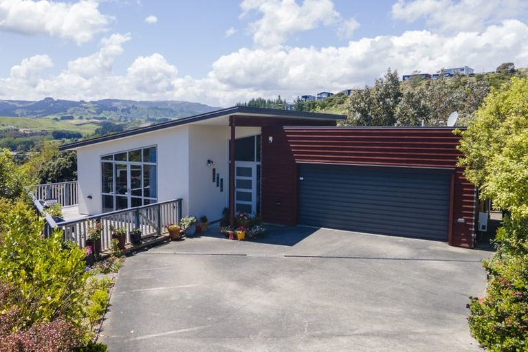Photo of property in 27 Endeavour Drive, Whitby, Porirua, 5024