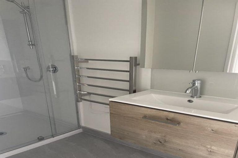 Photo of property in 9/25 Jabuka Street, Glen Eden, Auckland, 0602