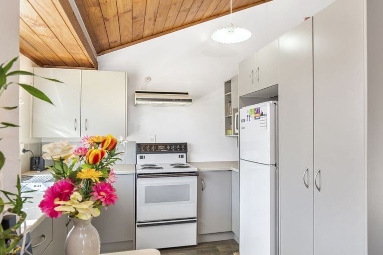 Photo of property in 7b Lyn Grove, Papamoa Beach, Papamoa, 3118