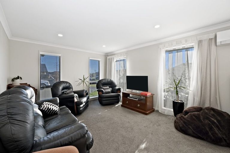 Photo of property in 1 Lloyds Close, Rolleston, 7614