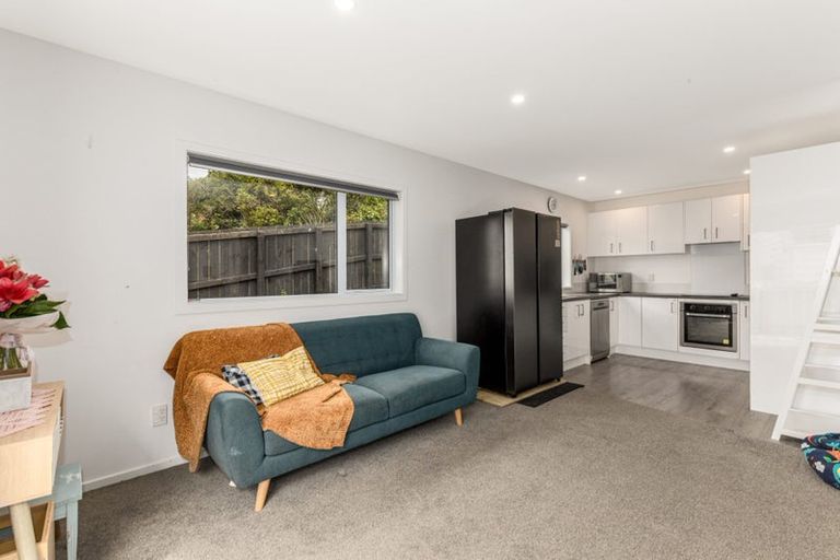 Photo of property in 59b Larsen Crescent, Tawa, Wellington, 5028