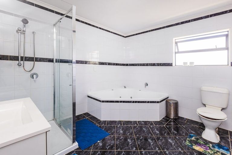 Photo of property in 5a Robertson Road, Favona, Auckland, 2024