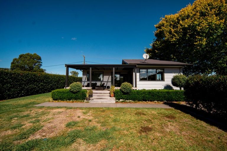 Photo of property in 27 Puketaha Road, Swanson, Auckland, 0816