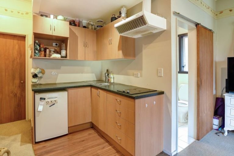 Photo of property in 2 Evergreen Place, Sunshine Bay, Queenstown, 9300