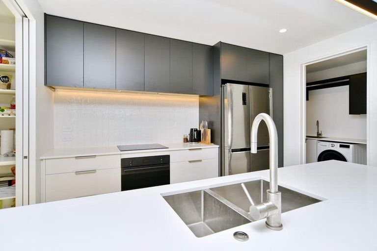 Photo of property in 10 Twin Meadows Drive, Casebrook, Christchurch, 8051