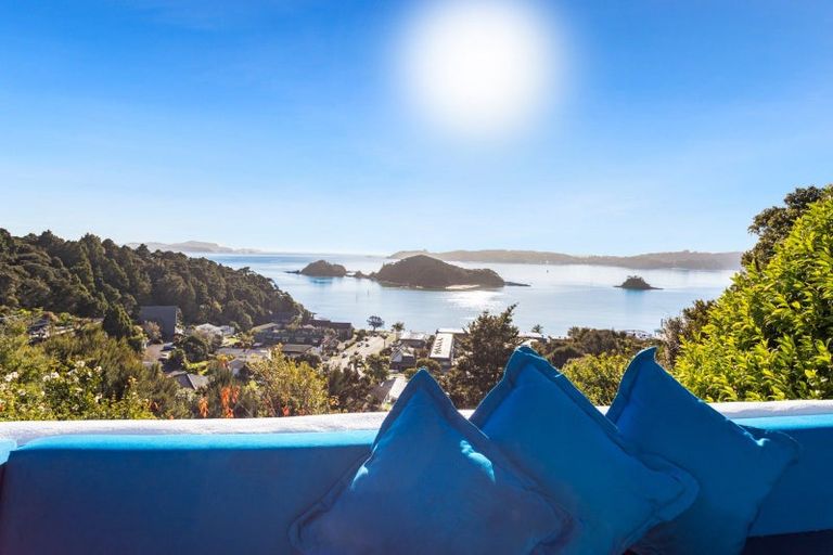 Photo of property in 37 Bayview Road, Paihia, 0200