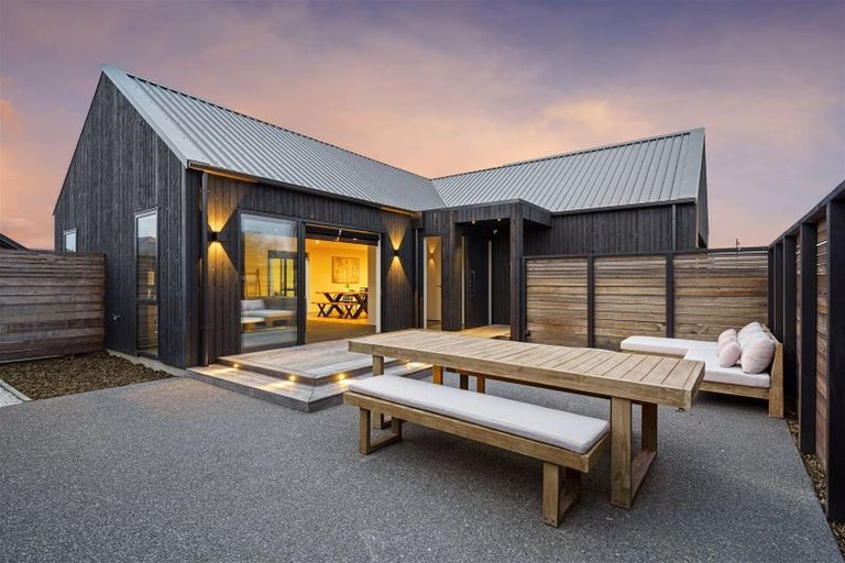 Photo of property in 46 Charles Upham Drive, Rangiora, 7400