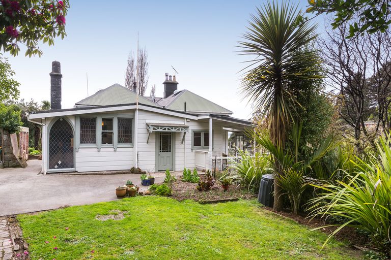 Photo of property in 27 Harbour Terrace, Careys Bay, Port Chalmers, 9023