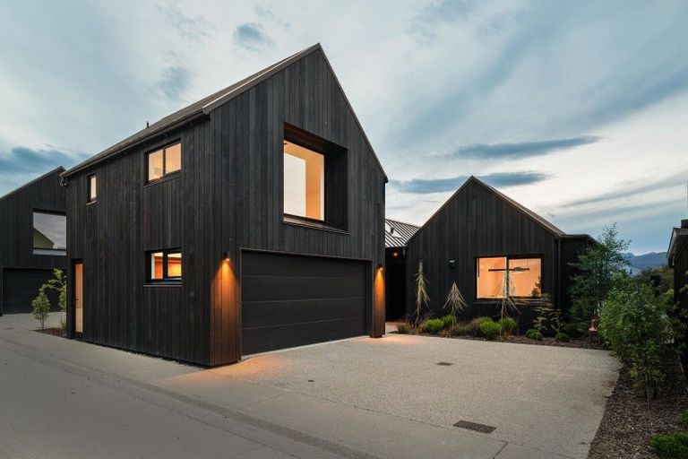 Photo of property in 11 Mckenzies Shute, Jacks Point, Queenstown, 9371