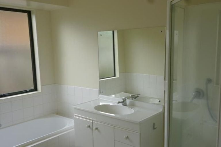 Photo of property in 3/57 Whitford Road, Botany Downs, Auckland, 2014