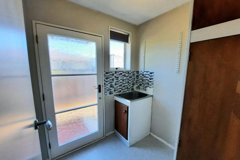 Photo of property in 1/73 Royal Park Drive, Parklands, Christchurch, 8083