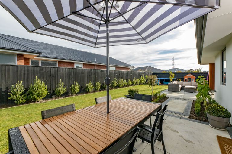 Photo of property in 10 Salisbury Avenue, Rangiora, 7400