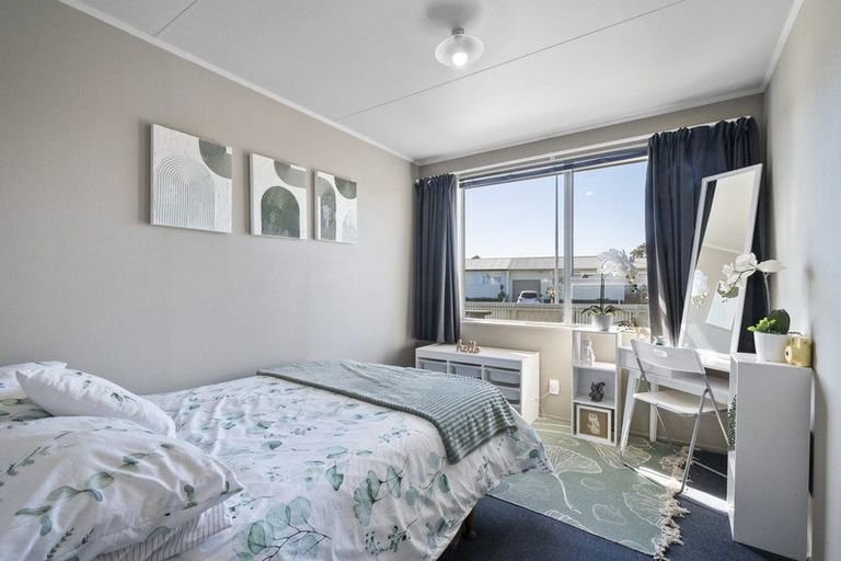 Photo of property in 1 Jupiter Street, Milson, Palmerston North, 4414