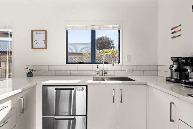 Photo of property in 68 Park Road, Greenmeadows, Napier, 4112