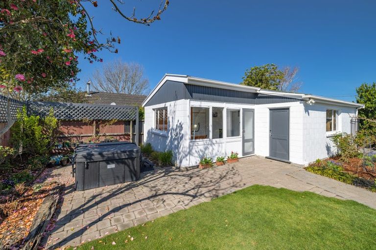 Photo of property in 52 Gardiners Road, Bishopdale, Christchurch, 8051