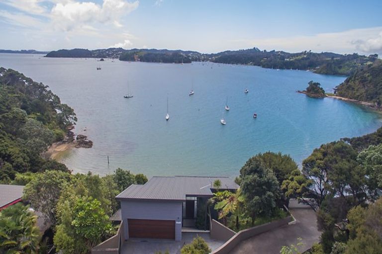 Photo of property in 14b Kaha Place, Russell, 0272