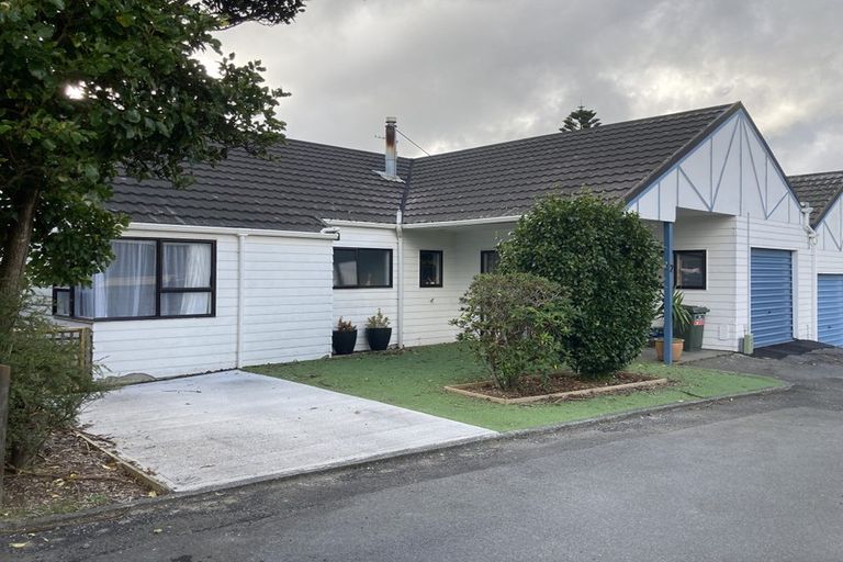 Photo of property in 2/53 Dominion Park Street, Johnsonville, Wellington, 6037