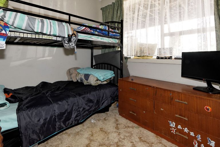 Photo of property in 61 West Coast Road, Glen Eden, Auckland, 0602